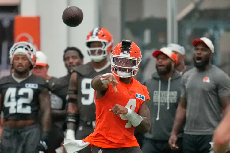 Sanders to get opportunities as Browns QB competition continues